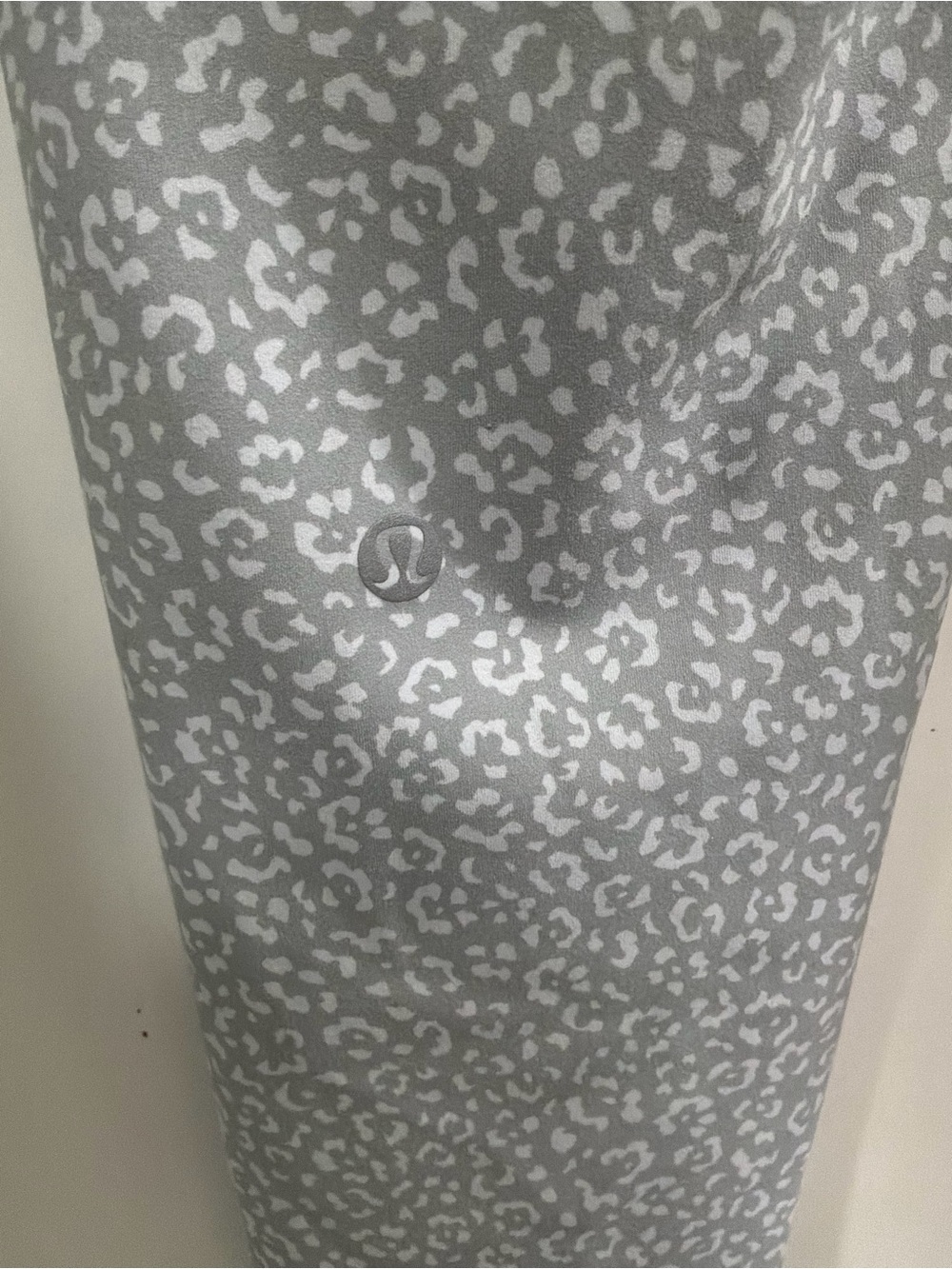 Lululemon High-Waist Gray Printed Leggings - Picture 6 of 6